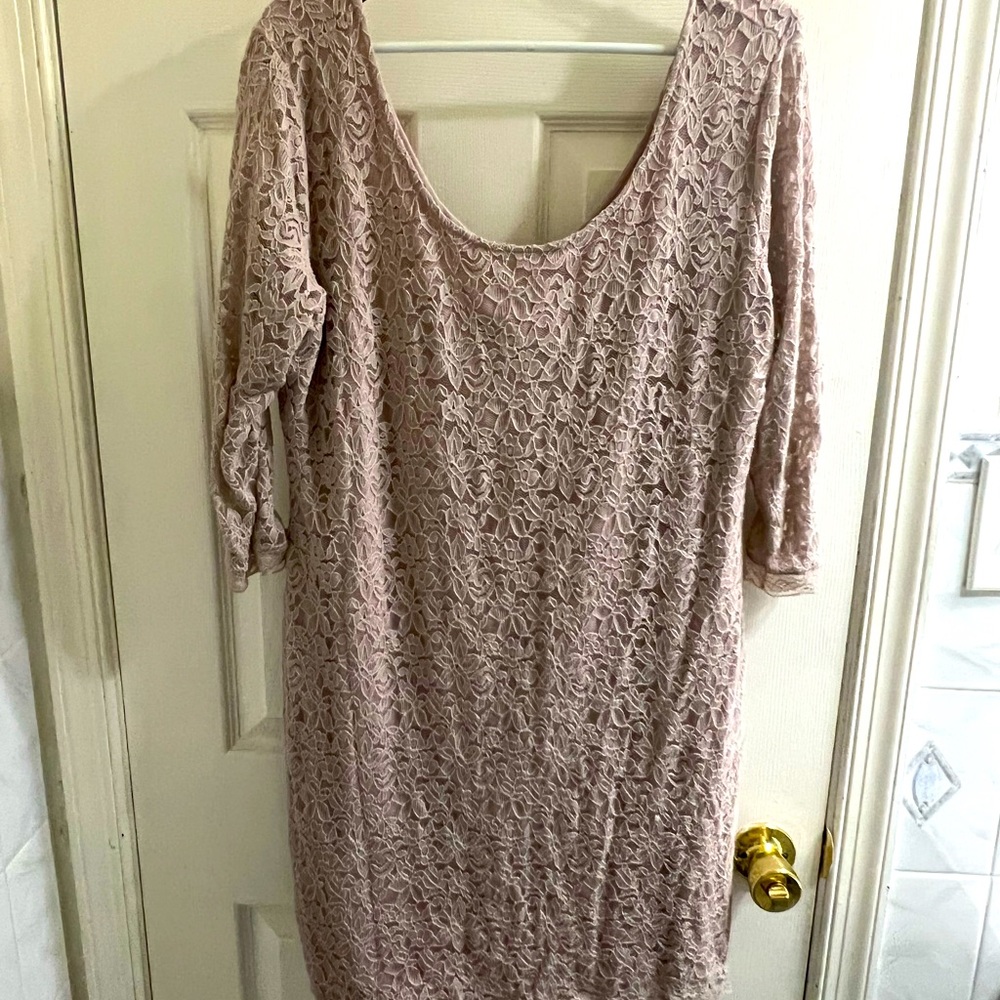 Lace Dress in Pink